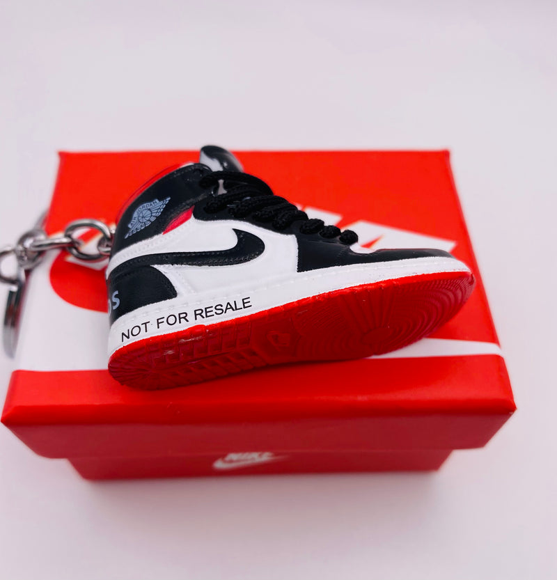 Mini Nike Air Jordan Schlüsselanhänger 3D Sneaker Key Holder Basketball Jump Man