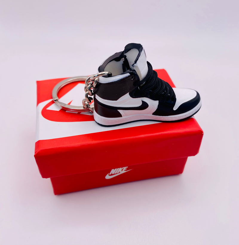 Mini Nike Air Jordan Schlüsselanhänger 3D Sneaker Key Holder Basketball Jump Man