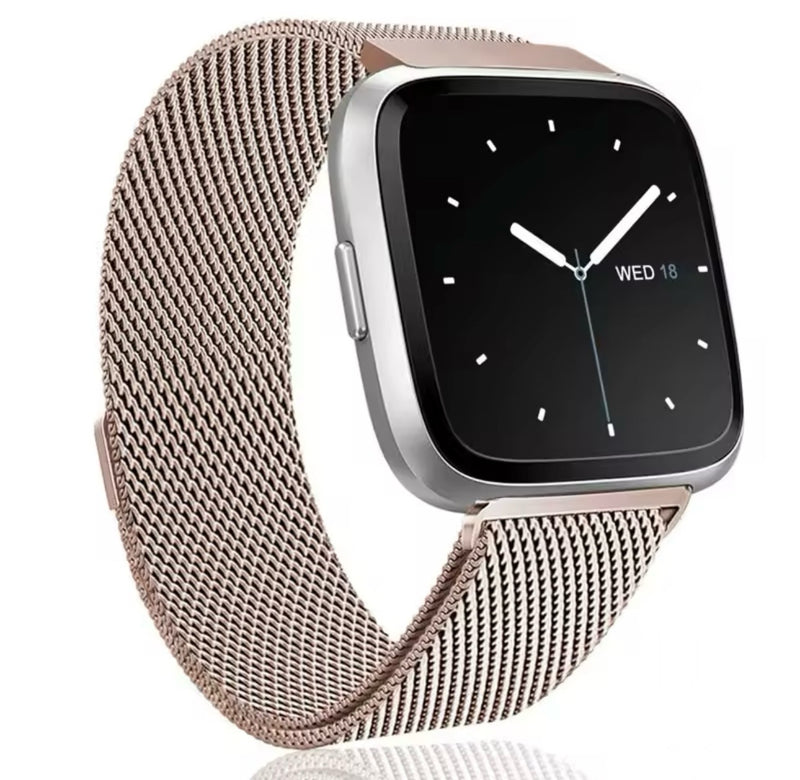 Milanese Metall Loop Armband mit Magnet Verschluss für Fitbit Versa und Versa 2