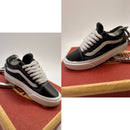 VANS Schlüsselanhänger 3D Sneaker Key Holder Kult Schuhe high / low